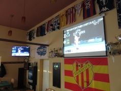 BenQ MH534 v prostoru restaurace: celkový pohled BenQ MH534 v prostoru restaurace: celkový pohled